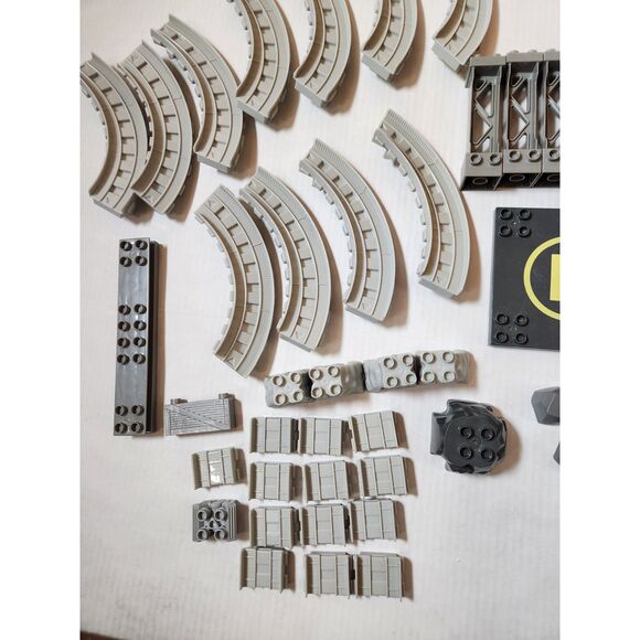 Mega Bloks Train Track Lot – Gray Rails + Extras - Picture 7 of 12
